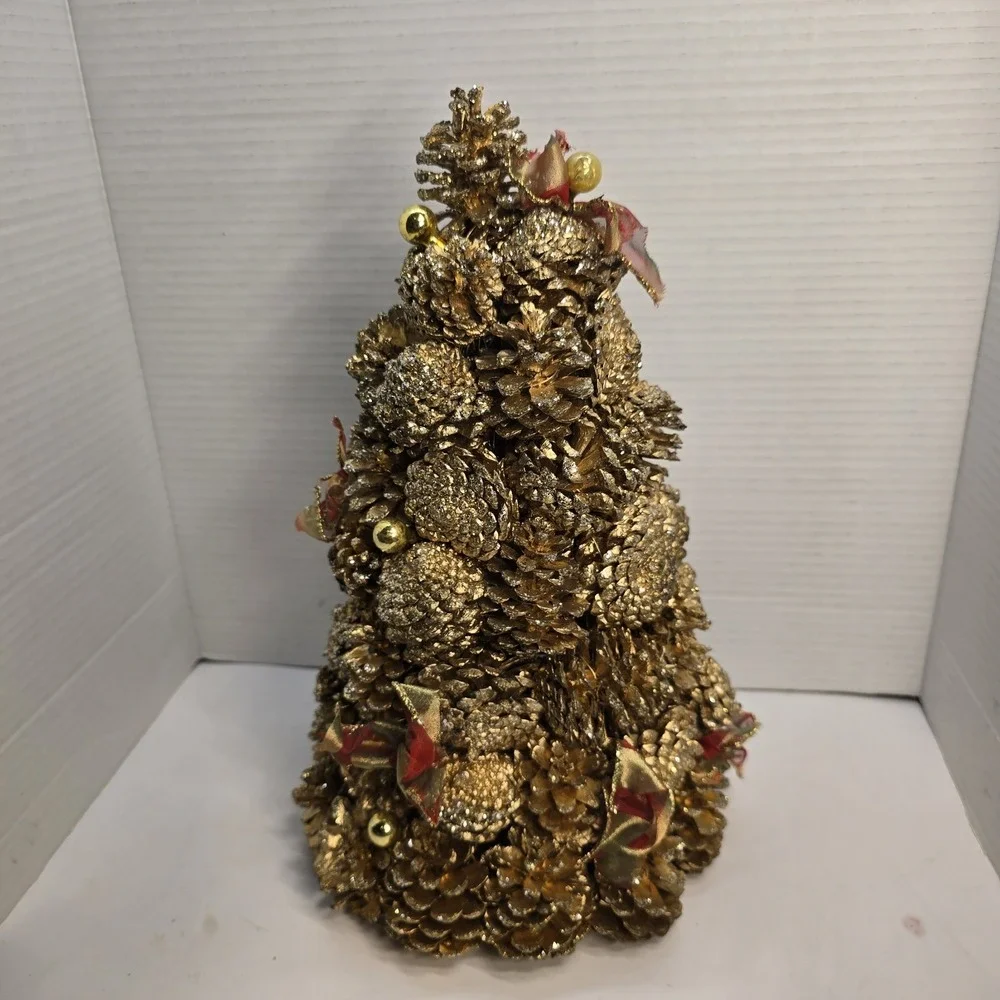 Vintage Gold-painted Tabletop‎ Pinecone Christmas Tree With Red Ribbon Accents